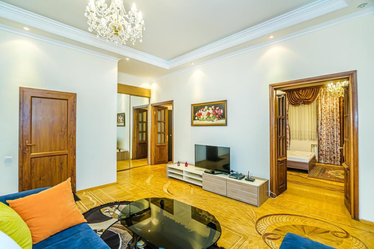 M Estate 4 room (015) Baku Exterior foto