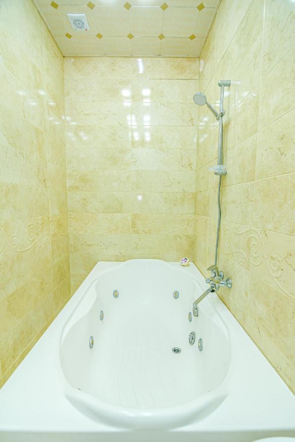 M Estate 4 room (015) Baku Exterior foto