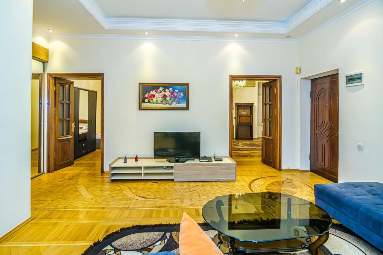 M Estate 4 room (015) Baku Exterior foto