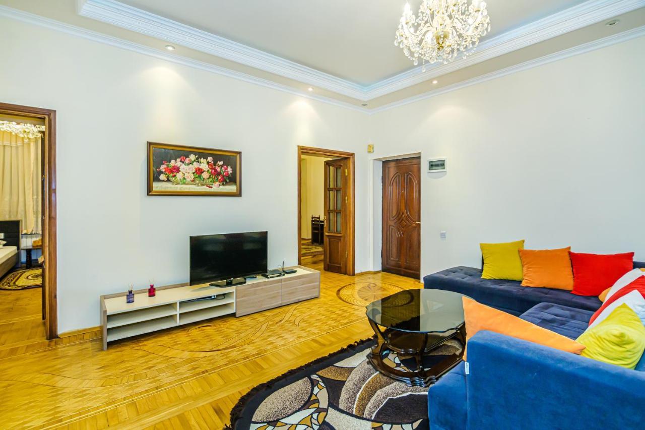 M Estate 4 room (015) Baku Exterior foto